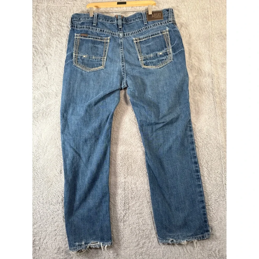 ARIAT M4 Relaxed Boot Cut Jeans Mens‎ 40/32 Distressed Grunge Denim Blue READ